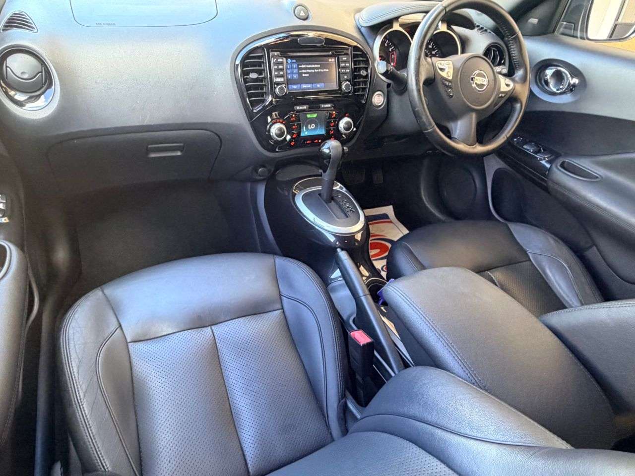 A 2017 NISSAN JUKE 1.6 Tekna SUV 5dr Petrol XTRON Euro 6 (117 ps) A 2017 NISSAN JUKE 1.6 Tekna SUV 5dr Petrol XTRON Euro 6 (117 ps)