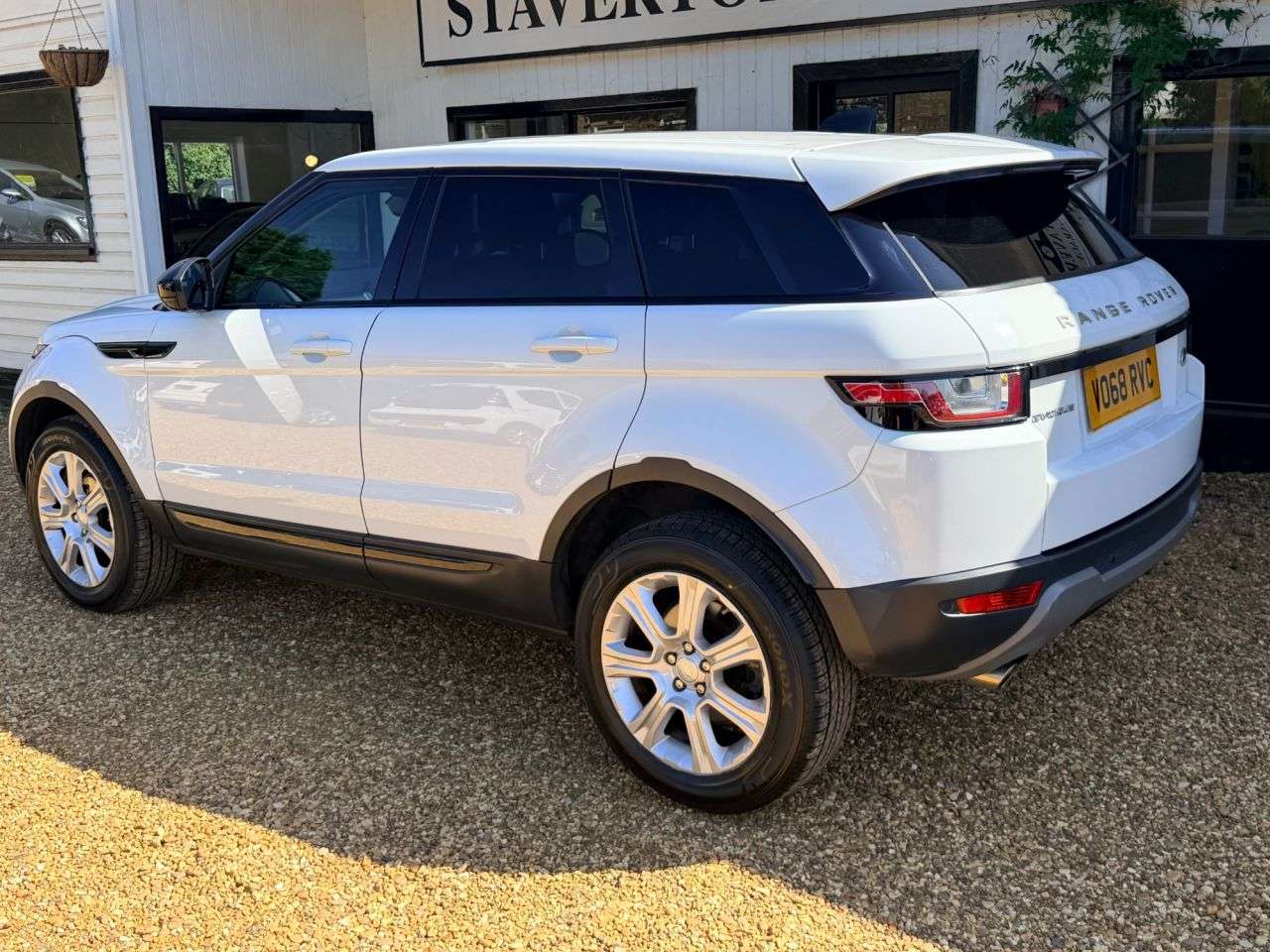 2018 LAND ROVER RANGE ROVER EVOQUE 2018 LAND ROVER RANGE ROVER EVOQUE