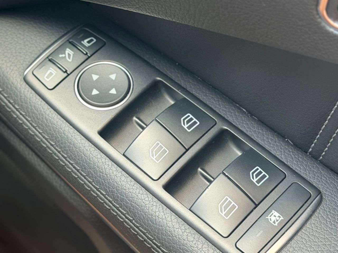2015 MERCEDES-BENZ E CLASS 2015 MERCEDES-BENZ E CLASS