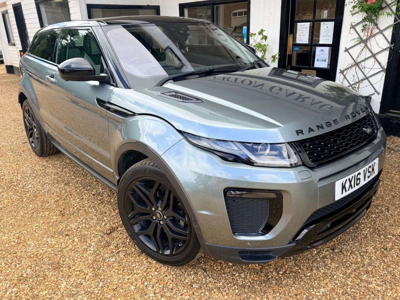 A 2016 LAND ROVER RANGE ROVER EVOQUE 2.0 TD4 HSE Dynamic LUX Coupe 3dr Diesel Auto 4WD Euro 6 (s/s) (180 ps) A 2016 LAND ROVER RANGE ROVER EVOQUE 2.0 TD4 HSE Dynamic LUX Coupe 3dr Diesel Auto 4WD Euro 6 (s/s) (180 ps)
