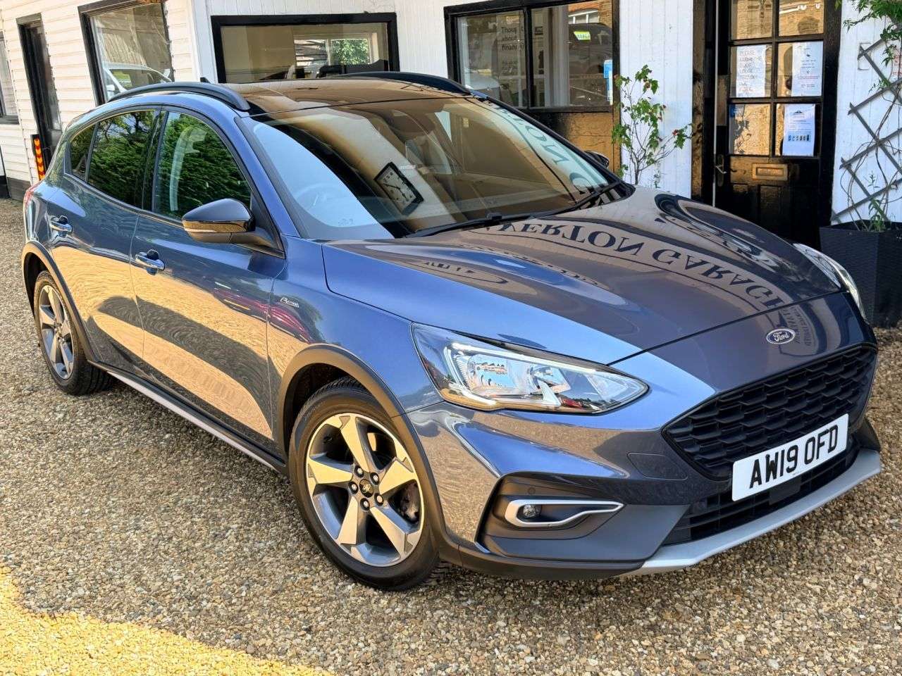 A 2019 FORD FOCUS 1.0T EcoBoost Active Hatchback 5dr Petrol Manual Euro 6 (s/s) (125 ps) A 2019 FORD FOCUS 1.0T EcoBoost Active Hatchback 5dr Petrol Manual Euro 6 (s/s) (125 ps)