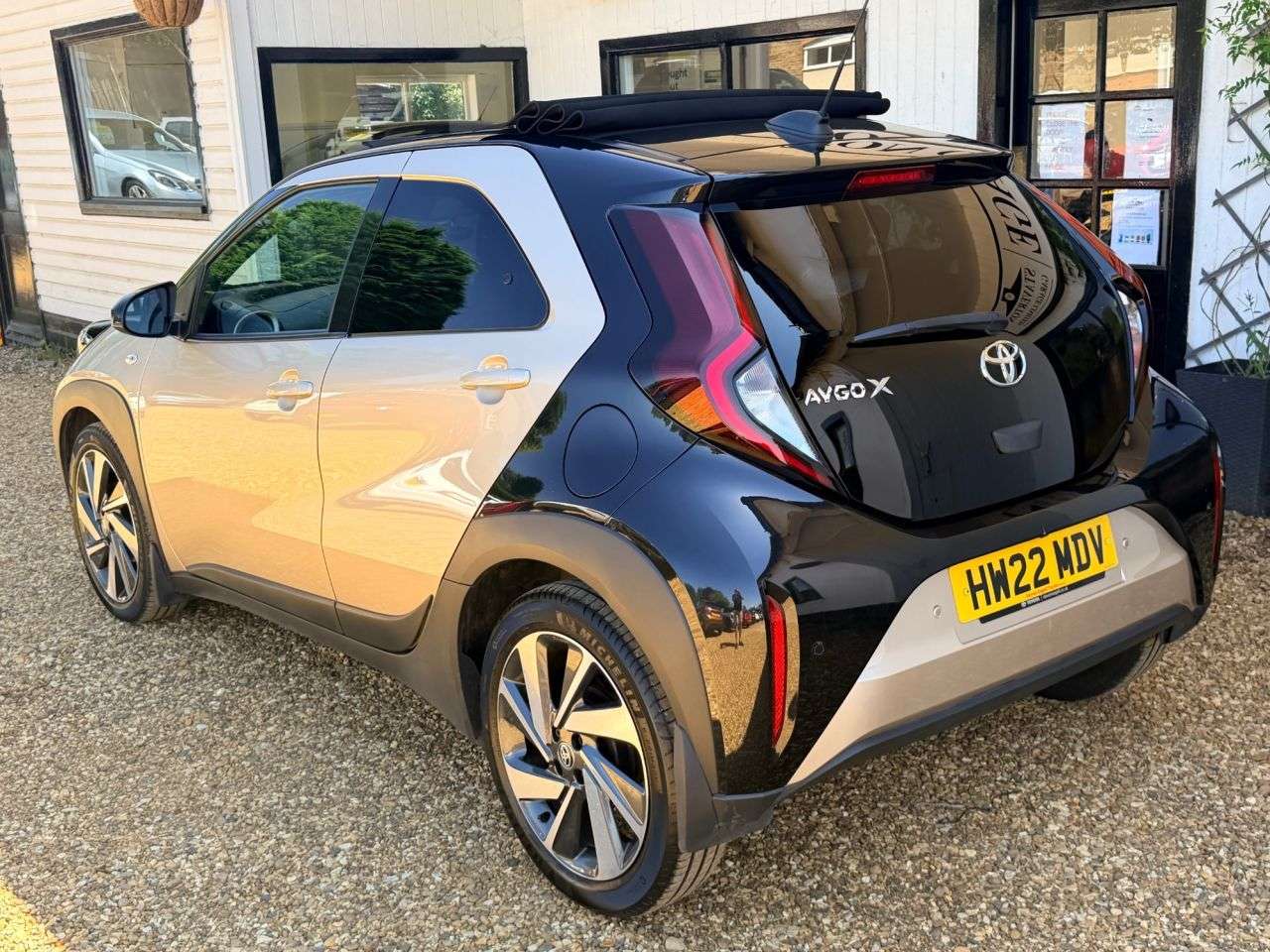 2022 TOYOTA AYGO X 2022 TOYOTA AYGO X