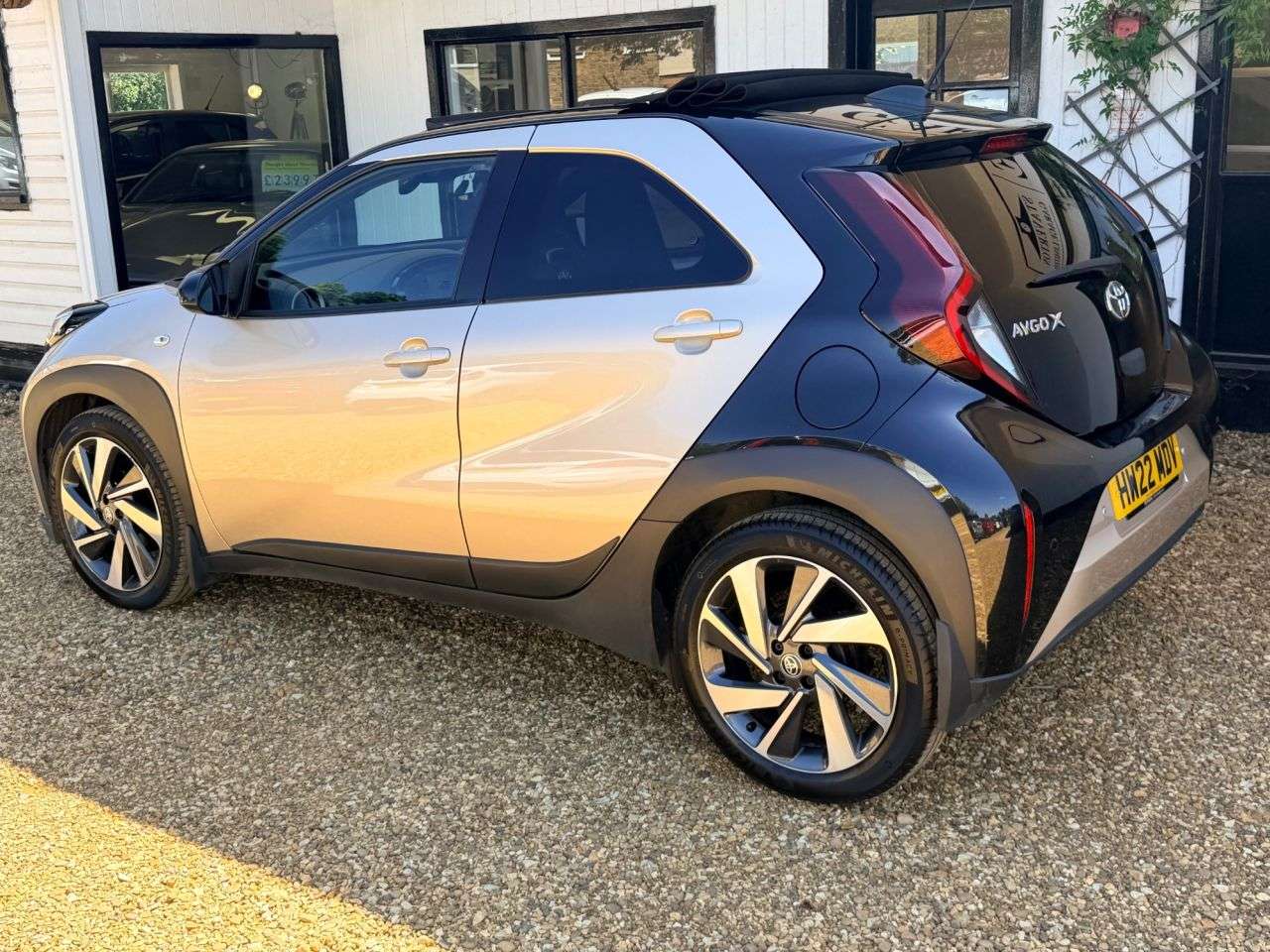 2022 TOYOTA AYGO X 2022 TOYOTA AYGO X