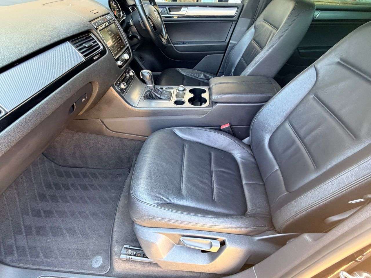 2015 VOLKSWAGEN TOUAREG 2015 VOLKSWAGEN TOUAREG