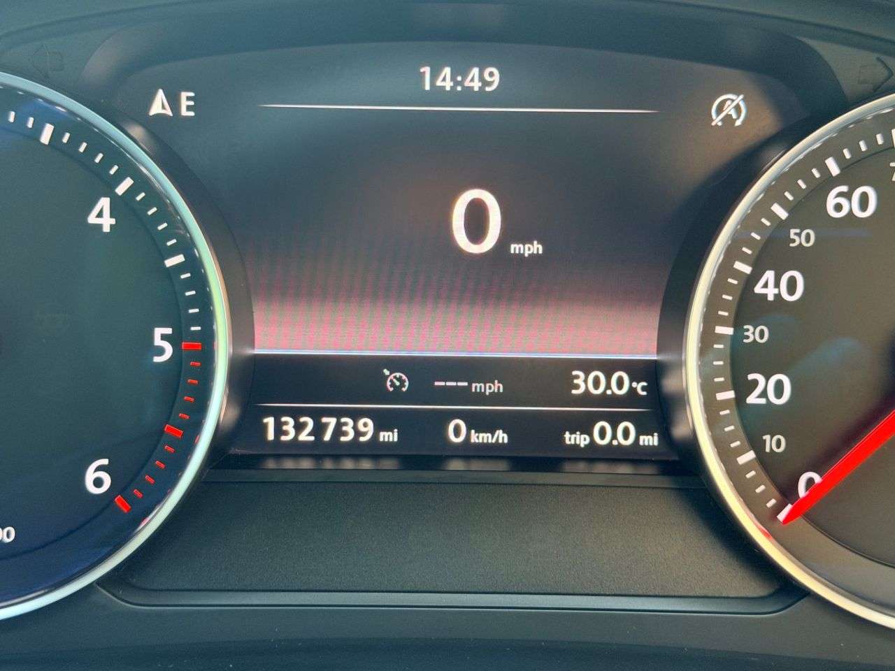 A 2015 VOLKSWAGEN TOUAREG 3.0 TDI V6 BlueMotion Tech R-Line SUV 5dr Diesel Tiptronic 4WD Euro 6 (s/s) A 2015 VOLKSWAGEN TOUAREG 3.0 TDI V6 BlueMotion Tech R-Line SUV 5dr Diesel Tiptronic 4WD Euro 6 (s/s)