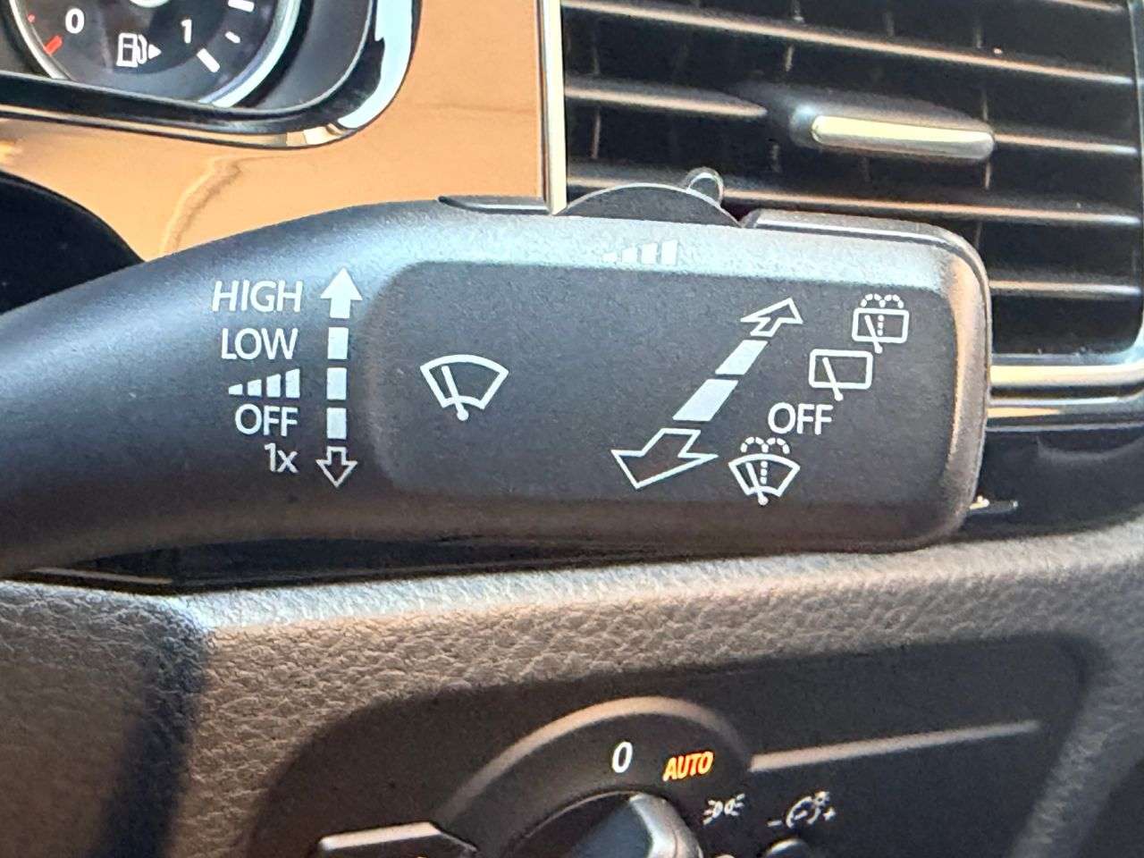 2015 VOLKSWAGEN TOUAREG 2015 VOLKSWAGEN TOUAREG