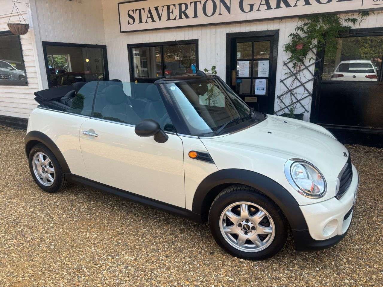 A 2012 MINI CONVERTIBLE 1.6 One Convertible 2dr Petrol Manual Euro 5 (98 ps) A 2012 MINI CONVERTIBLE 1.6 One Convertible 2dr Petrol Manual Euro 5 (98 ps)
