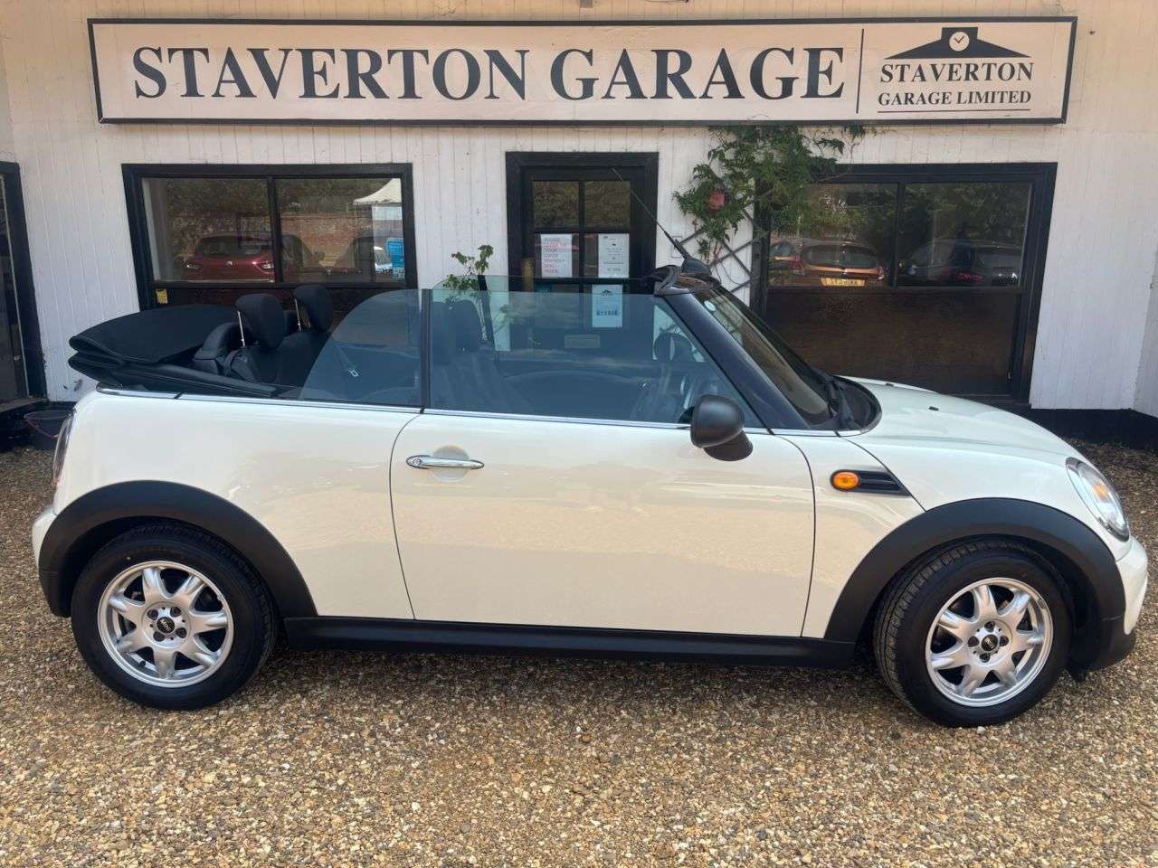 2012 MINI CONVERTIBLE 2012 MINI CONVERTIBLE