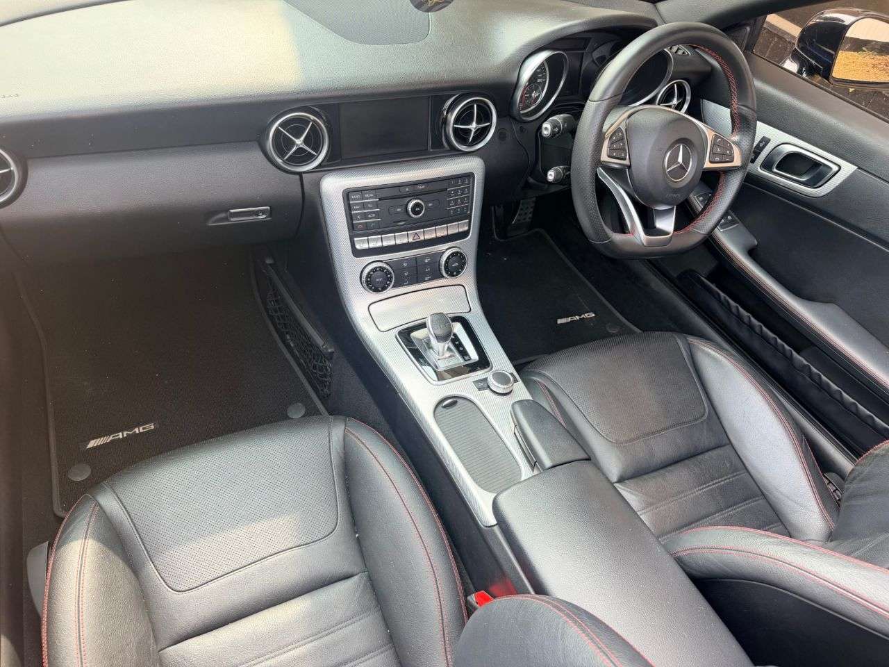 A 2017 MERCEDES-BENZ SLC 2.1 SLC250d AMG Line Convertible 2dr Diesel G-Tronic Euro 6 (s/s) (204 ps) A 2017 MERCEDES-BENZ SLC 2.1 SLC250d AMG Line Convertible 2dr Diesel G-Tronic Euro 6 (s/s) (204 ps)