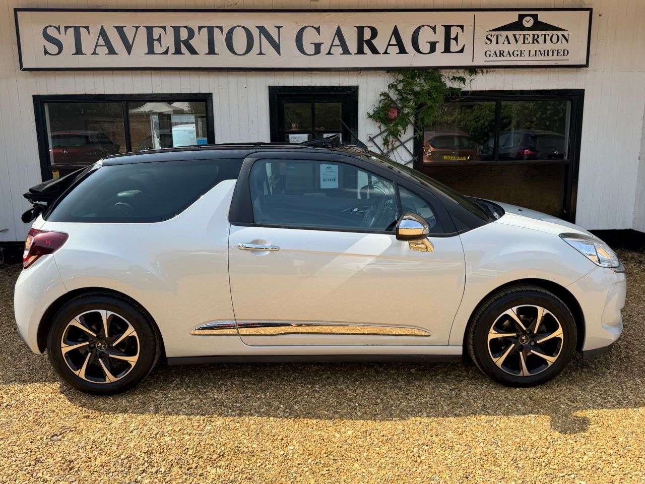 2017 DS AUTOMOBILES DS 3 CABRIO 2017 DS AUTOMOBILES DS 3 CABRIO
