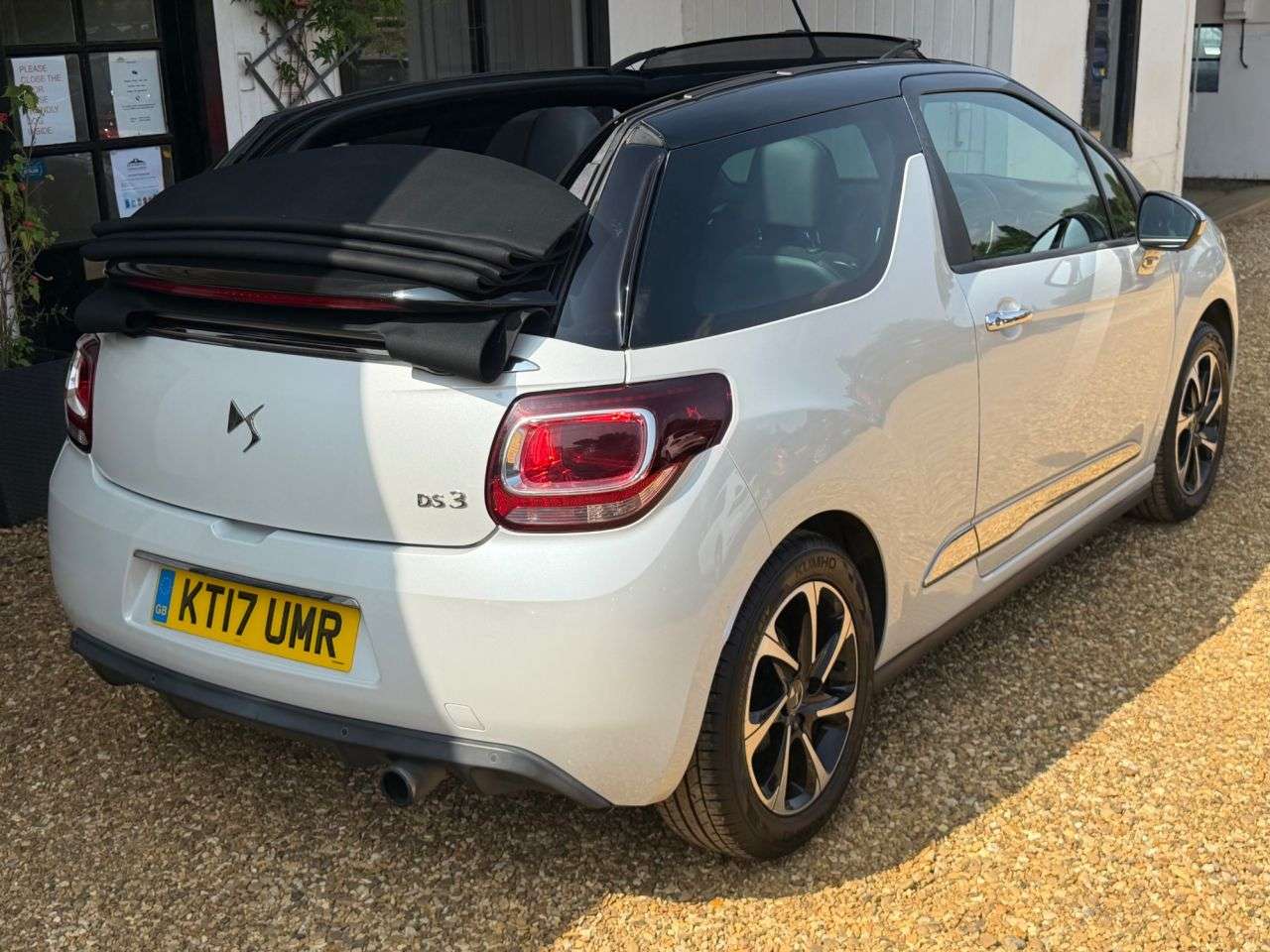 2017 DS AUTOMOBILES DS 3 CABRIO 2017 DS AUTOMOBILES DS 3 CABRIO