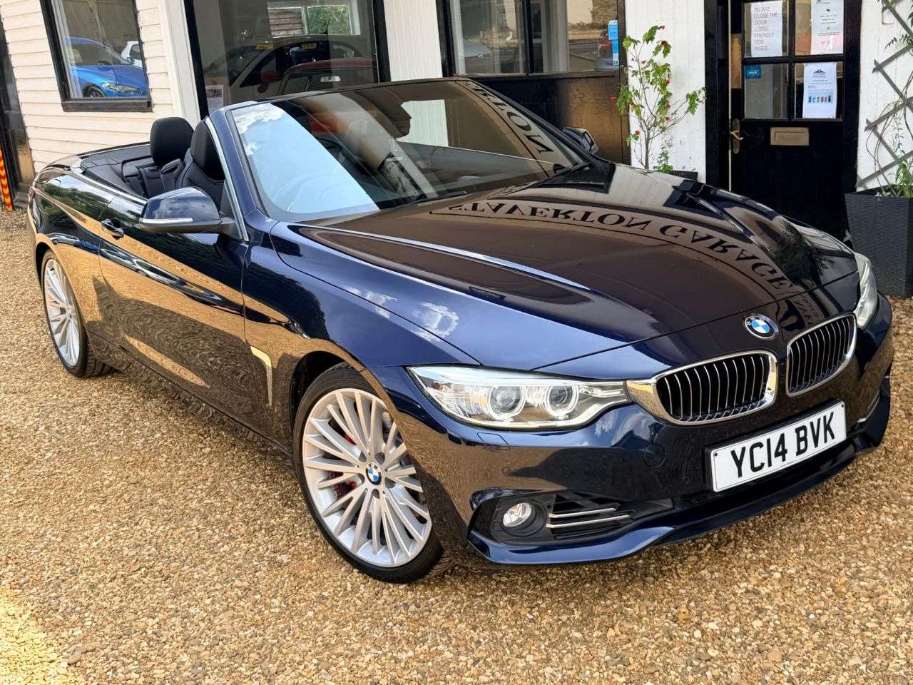 A 2014 BMW 4 SERIES 3.0 435i Luxury Convertible 2dr Petrol Auto Euro 6 (s/s) (306 ps) A 2014 BMW 4 SERIES 3.0 435i Luxury Convertible 2dr Petrol Auto Euro 6 (s/s) (306 ps)