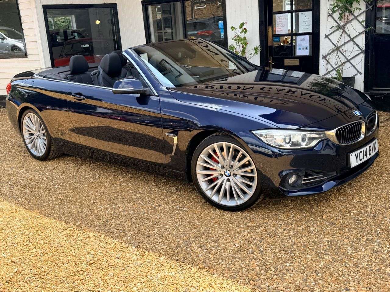 A 2014 BMW 4 SERIES 3.0 435i Luxury Convertible 2dr Petrol Auto Euro 6 (s/s) (306 ps) A 2014 BMW 4 SERIES 3.0 435i Luxury Convertible 2dr Petrol Auto Euro 6 (s/s) (306 ps)