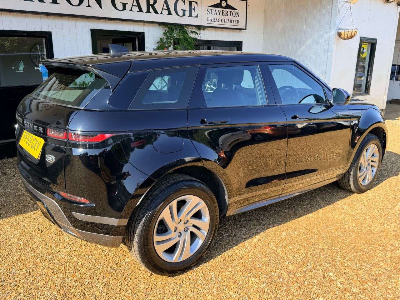 2019 LAND ROVER RANGE ROVER EVOQUE 2019 LAND ROVER RANGE ROVER EVOQUE