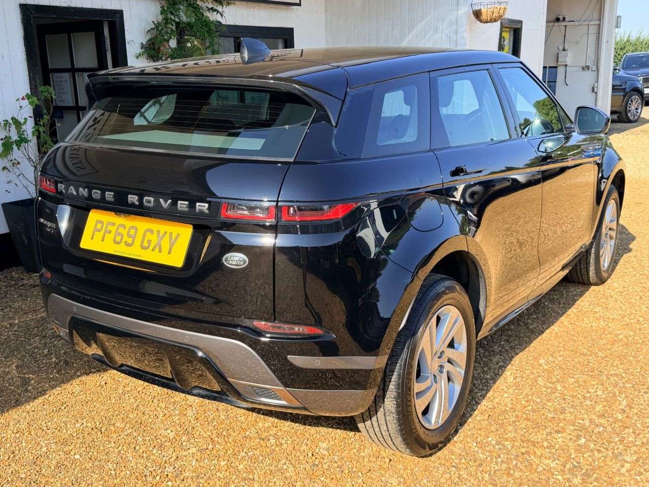2019 LAND ROVER RANGE ROVER EVOQUE 2019 LAND ROVER RANGE ROVER EVOQUE