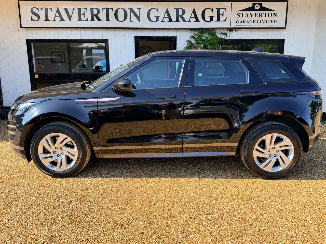 2019 LAND ROVER RANGE ROVER EVOQUE 2019 LAND ROVER RANGE ROVER EVOQUE