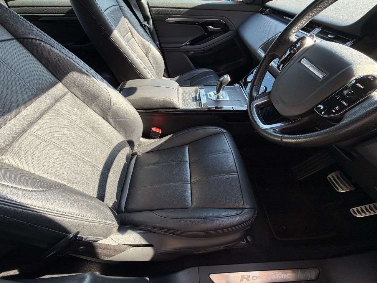 2019 LAND ROVER RANGE ROVER EVOQUE 2019 LAND ROVER RANGE ROVER EVOQUE