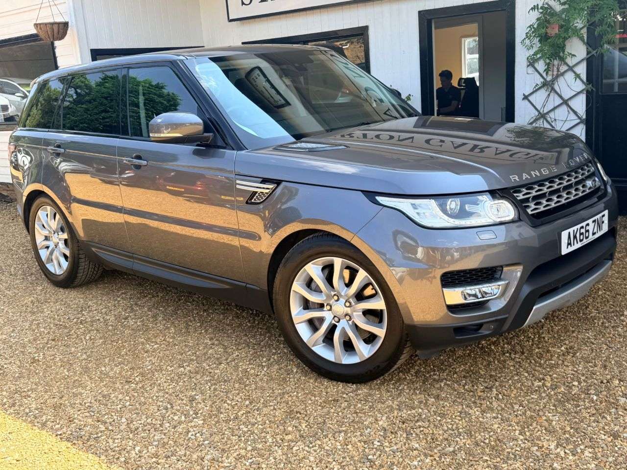 A 2017 LAND ROVER RANGE ROVER SPORT 3.0 SDV6 HSE SUV 5dr Diesel Auto 4WD Euro 6 (s/s) (306 ps) A 2017 LAND ROVER RANGE ROVER SPORT 3.0 SDV6 HSE SUV 5dr Diesel Auto 4WD Euro 6 (s/s) (306 ps)