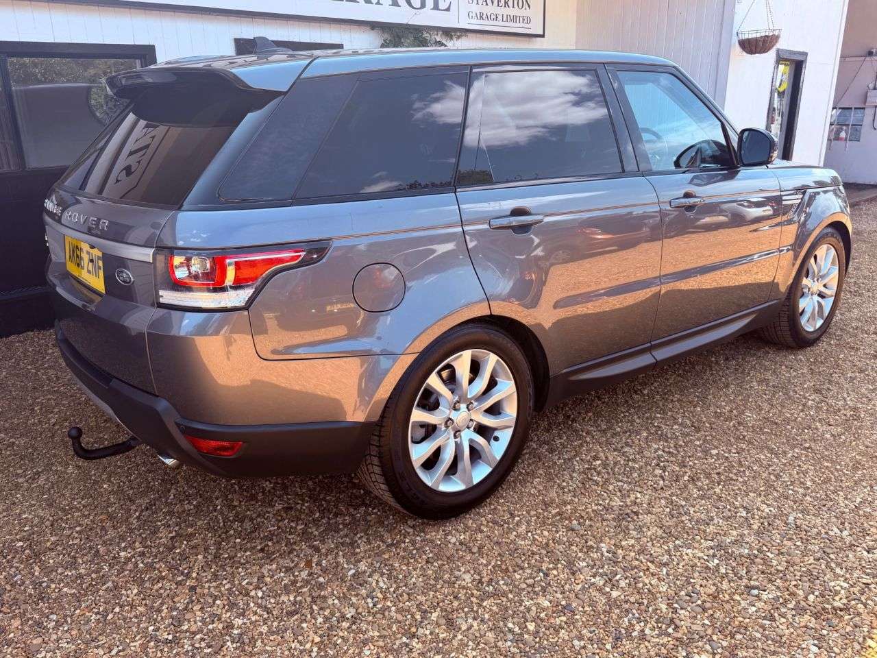 2017 LAND ROVER RANGE ROVER SPORT 2017 LAND ROVER RANGE ROVER SPORT