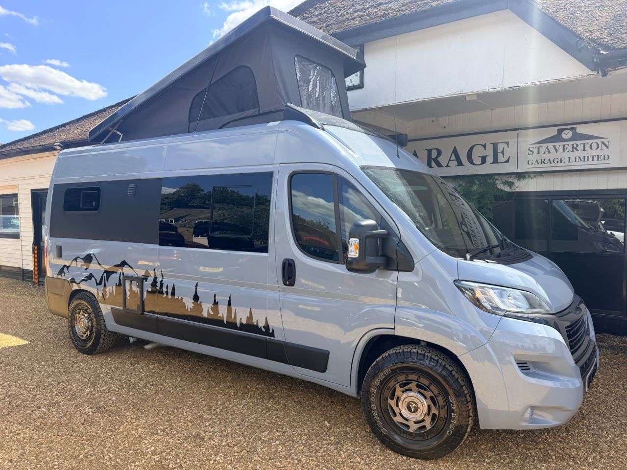 A 2021 PEUGEOT BOXER 2.2 BlueHDi 335 S CAMPER VINN 5dr Diesel Manual L3 H2 Euro 6 (s/s) (140 ps) A 2021 PEUGEOT BOXER 2.2 BlueHDi 335 S CAMPER VINN 5dr Diesel Manual L3 H2 Euro 6 (s/s) (140 ps)