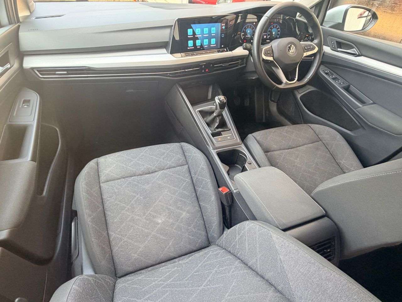 A 2021 VOLKSWAGEN GOLF 1.5 TSI Life Hatchback 5dr Petrol Manual Euro 6 (s/s) (150 ps) A 2021 VOLKSWAGEN GOLF 1.5 TSI Life Hatchback 5dr Petrol Manual Euro 6 (s/s) (150 ps)