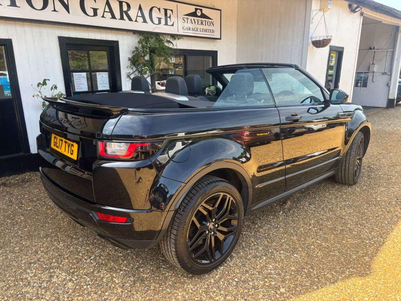 2017 LAND ROVER RANGE ROVER EVOQUE 2017 LAND ROVER RANGE ROVER EVOQUE