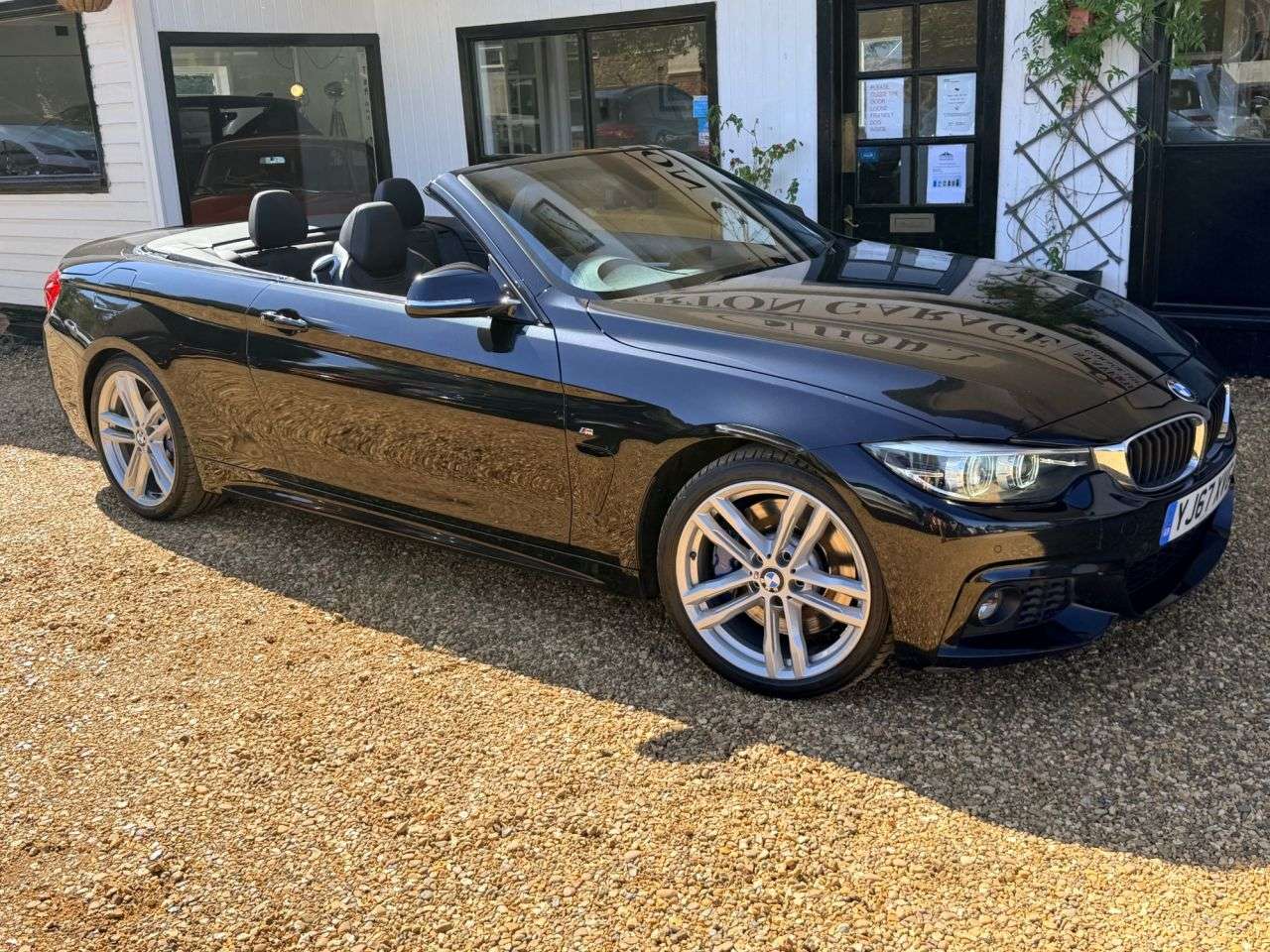 A 2017 BMW 4 SERIES 3.0 430d M Sport Convertible 2dr Diesel Auto Euro 6 (s/s) (258 ps) A 2017 BMW 4 SERIES 3.0 430d M Sport Convertible 2dr Diesel Auto Euro 6 (s/s) (258 ps)