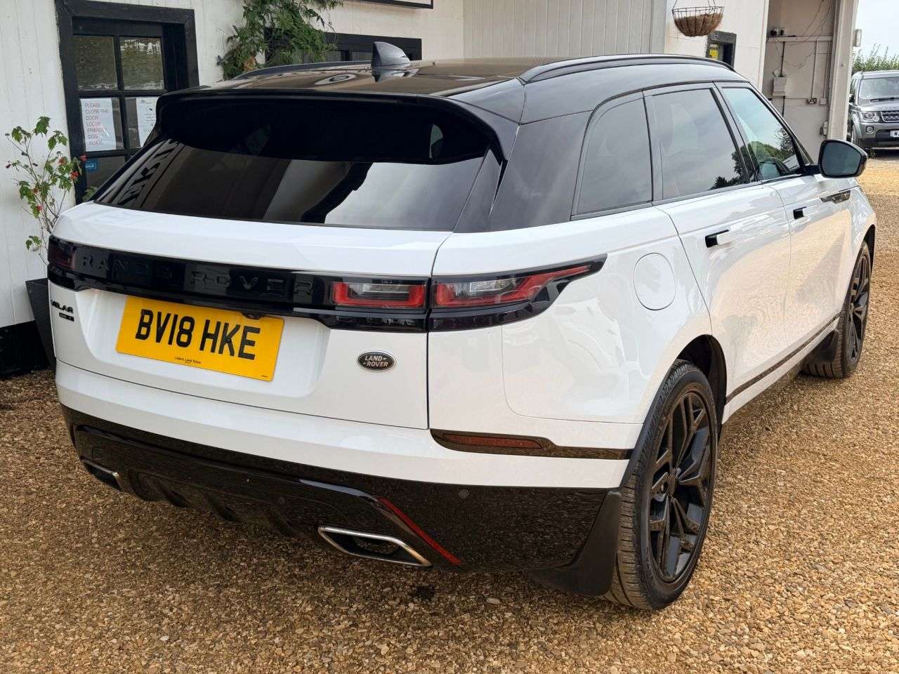 2018 LAND ROVER RANGE ROVER VELAR 2018 LAND ROVER RANGE ROVER VELAR