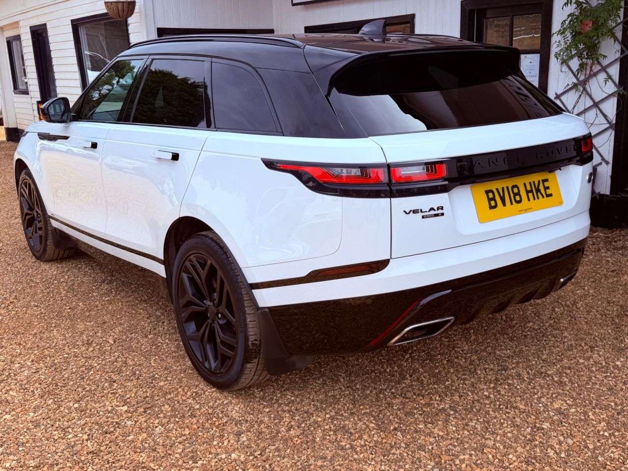 2018 LAND ROVER RANGE ROVER VELAR 2018 LAND ROVER RANGE ROVER VELAR