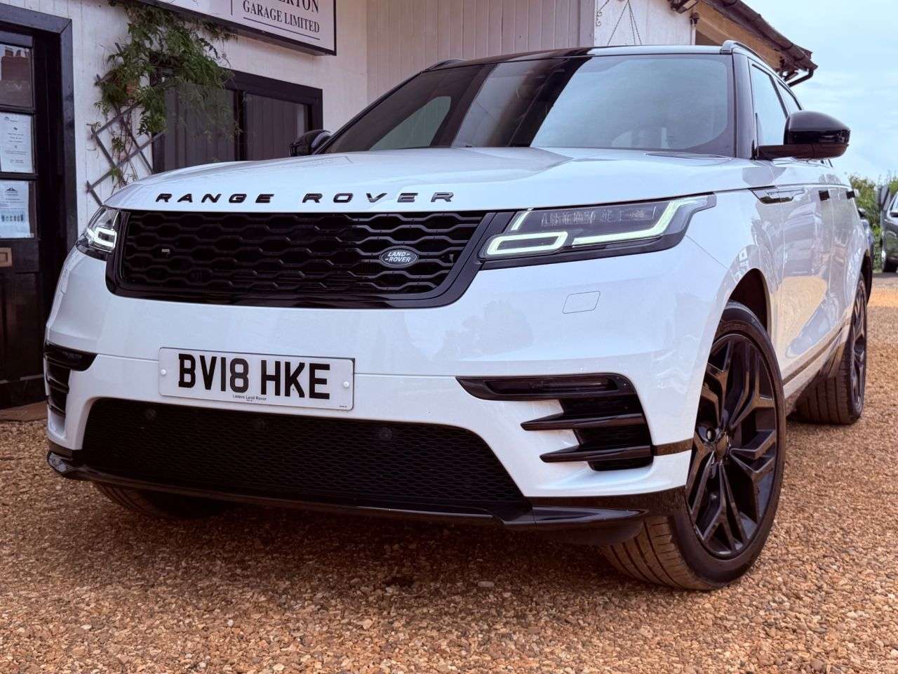 2018 LAND ROVER RANGE ROVER VELAR 2018 LAND ROVER RANGE ROVER VELAR