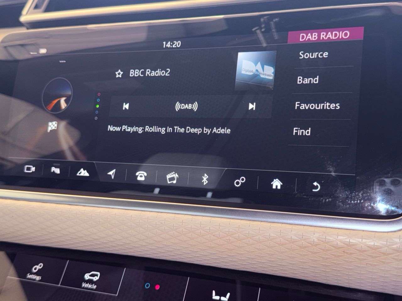 2018 LAND ROVER RANGE ROVER VELAR 2018 LAND ROVER RANGE ROVER VELAR