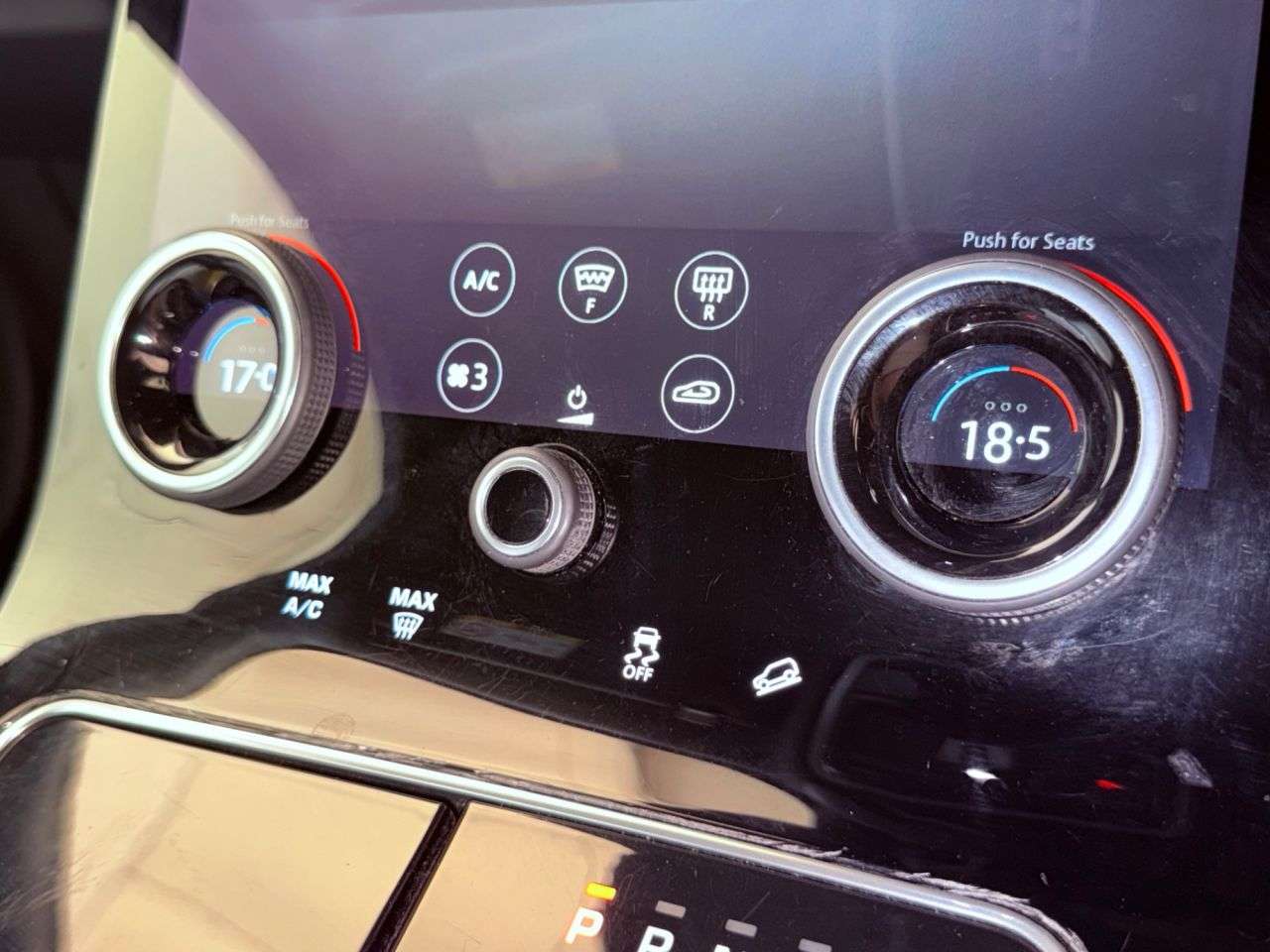 2018 LAND ROVER RANGE ROVER VELAR 2018 LAND ROVER RANGE ROVER VELAR