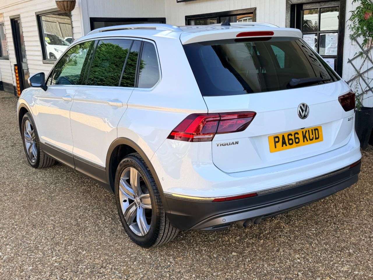 2016 VOLKSWAGEN TIGUAN 2016 VOLKSWAGEN TIGUAN