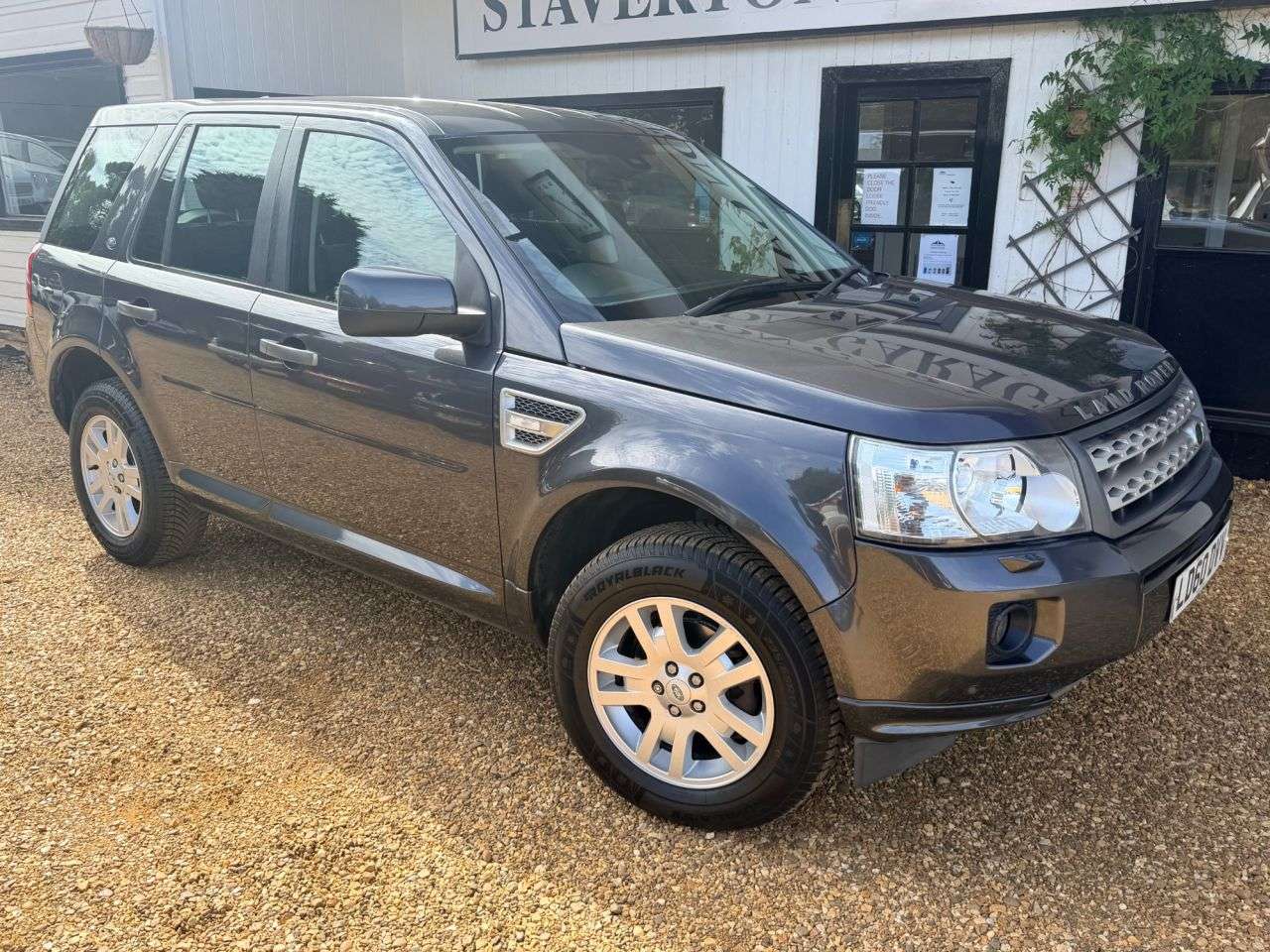 A 2010 LAND ROVER FREELANDER 2 2.2 SD4 XS SUV 5dr Diesel CommandShift 4WD Euro 5 (190 ps) A 2010 LAND ROVER FREELANDER 2 2.2 SD4 XS SUV 5dr Diesel CommandShift 4WD Euro 5 (190 ps)