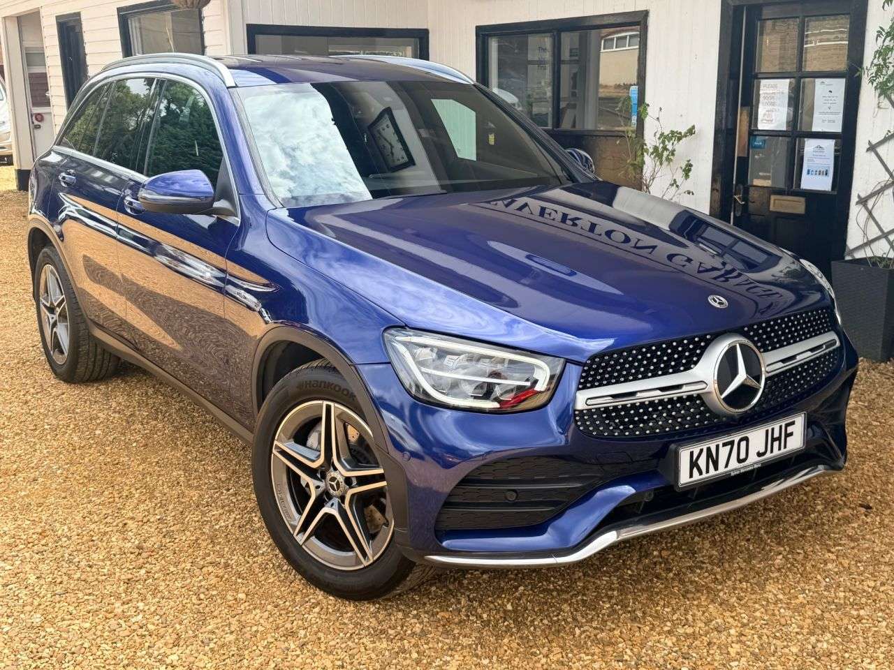 A 2020 MERCEDES-BENZ GLC 2.0 GLC300 MHEV AMG Line SUV 5dr Petrol G-Tronic+ 4MATIC Euro 6 (s/s) (272 A 2020 MERCEDES-BENZ GLC 2.0 GLC300 MHEV AMG Line SUV 5dr Petrol G-Tronic+ 4MATIC Euro 6 (s/s) (272