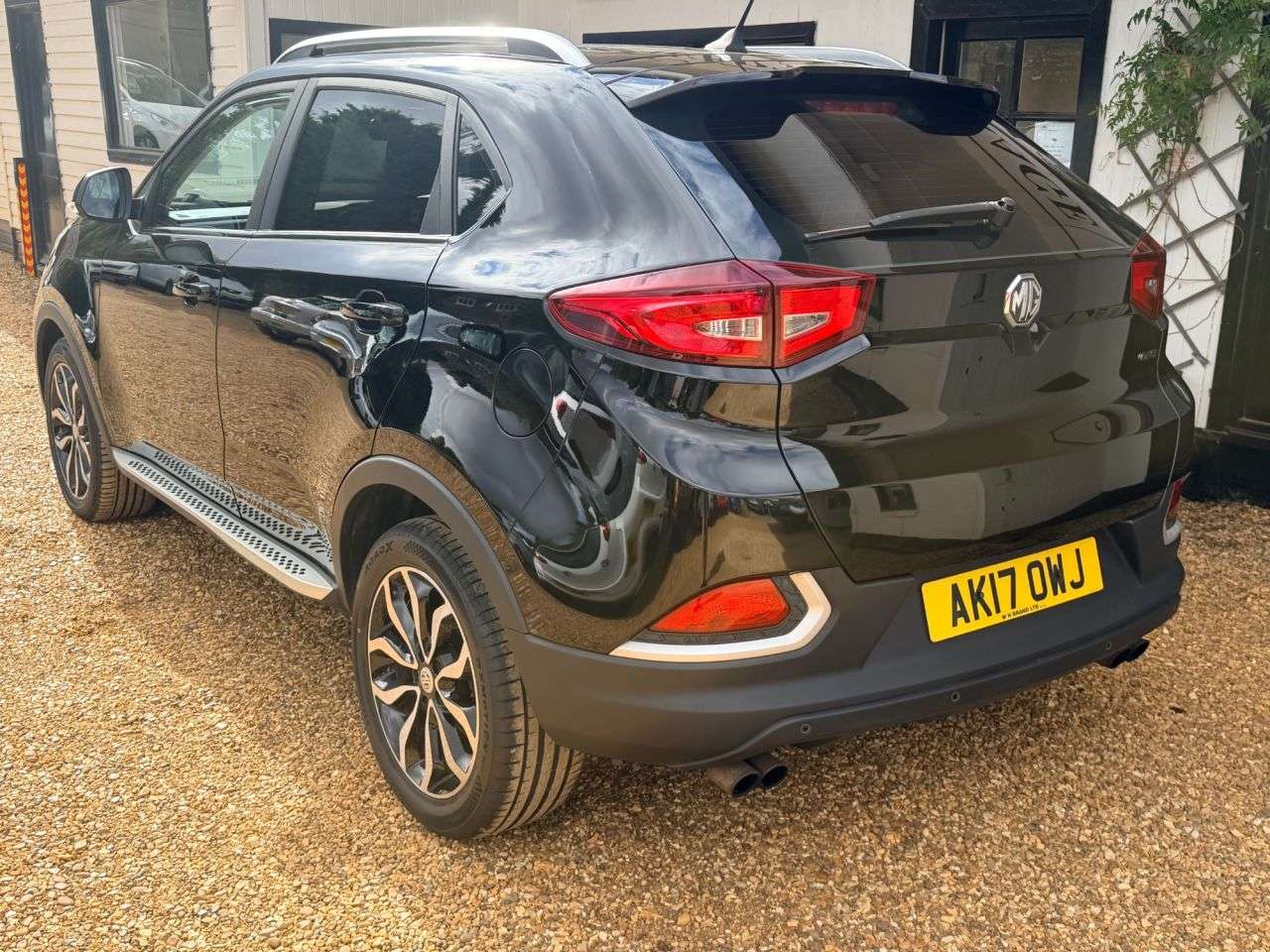2017 MG GS 2017 MG GS
