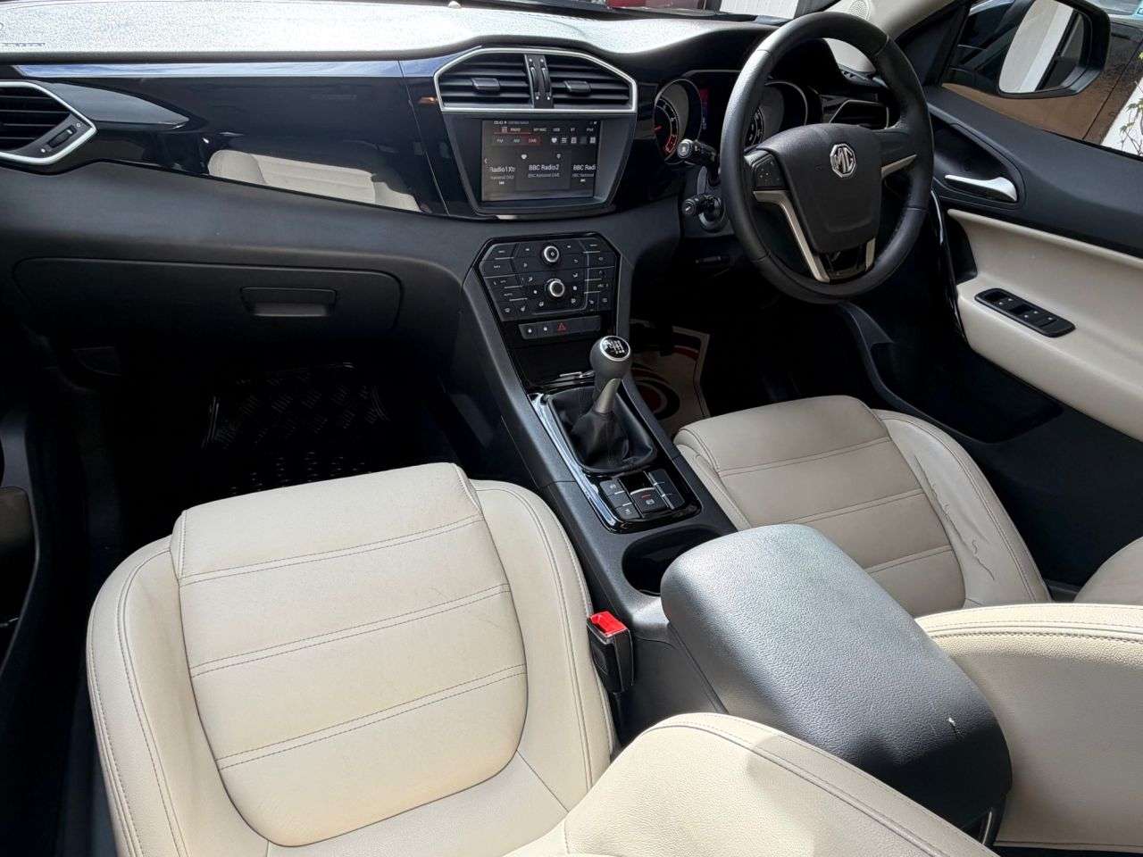 A 2017 MG GS 1.5 TGI Exclusive SUV 5dr Petrol Manual Euro 6 (s/s) (160 ps) A 2017 MG GS 1.5 TGI Exclusive SUV 5dr Petrol Manual Euro 6 (s/s) (160 ps)