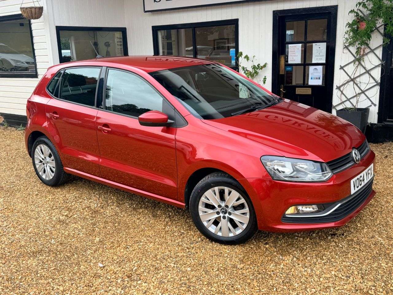 A 2014 VOLKSWAGEN POLO 1.2 TSI BlueMotion Tech SE Hatchback 5dr Petrol Manual Euro 6 (s/s) (90 ps) A 2014 VOLKSWAGEN POLO 1.2 TSI BlueMotion Tech SE Hatchback 5dr Petrol Manual Euro 6 (s/s) (90 ps)
