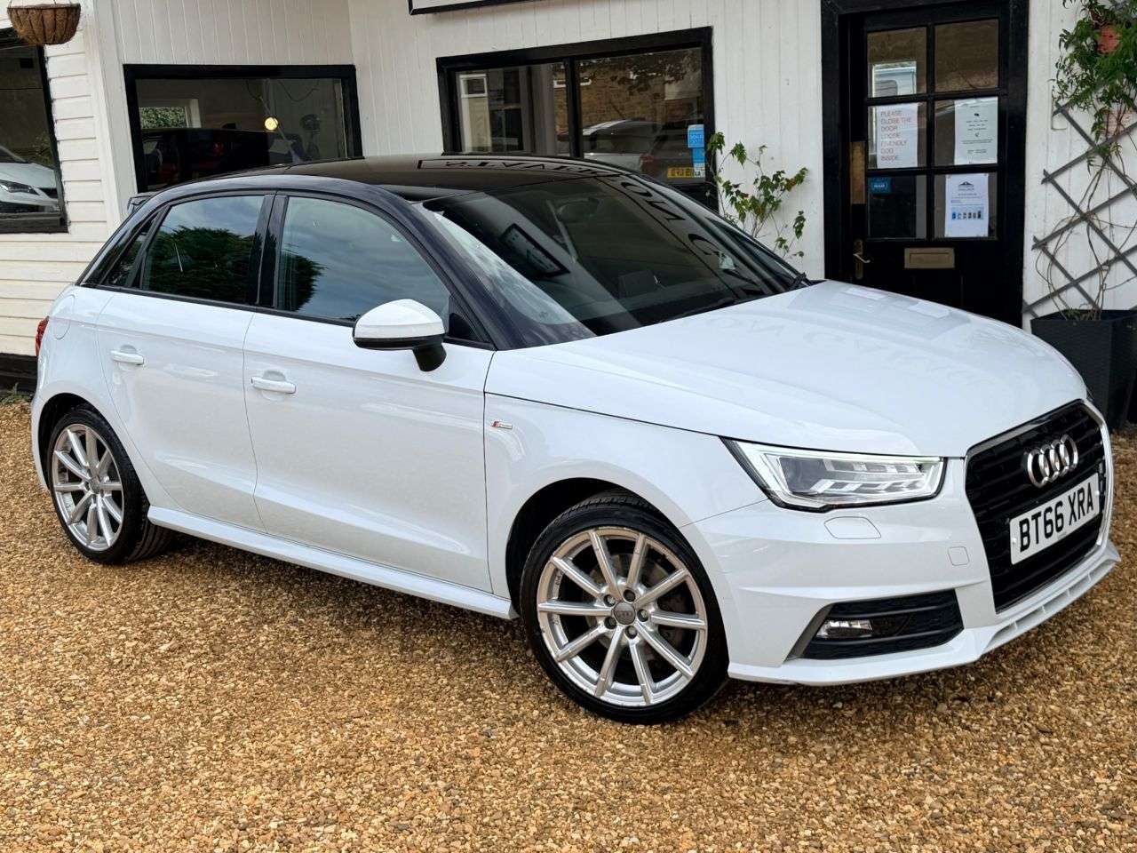 A 2016 AUDI A1 1.4 TFSI S line Sportback 5dr Petrol Manual Euro 6 (s/s) (125 ps) A 2016 AUDI A1 1.4 TFSI S line Sportback 5dr Petrol Manual Euro 6 (s/s) (125 ps)