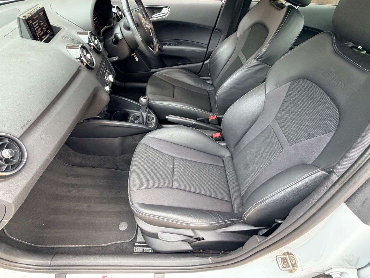 2016 AUDI A1 2016 AUDI A1