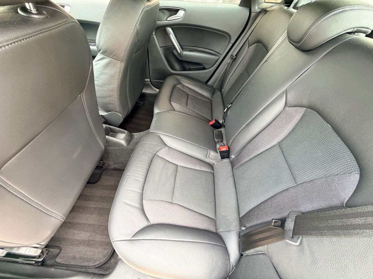 2016 AUDI A1 2016 AUDI A1