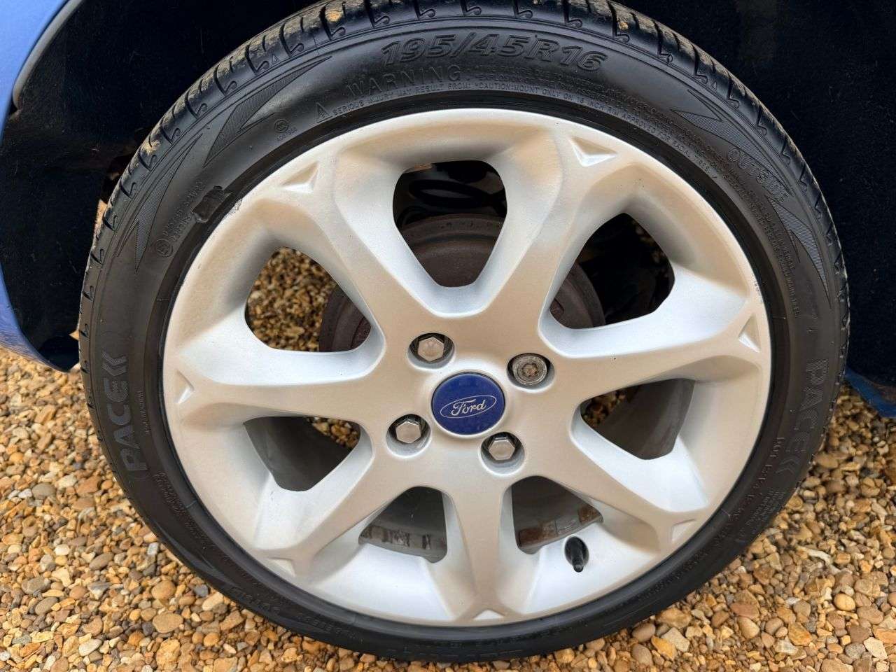 2010 FORD FIESTA 2010 FORD FIESTA