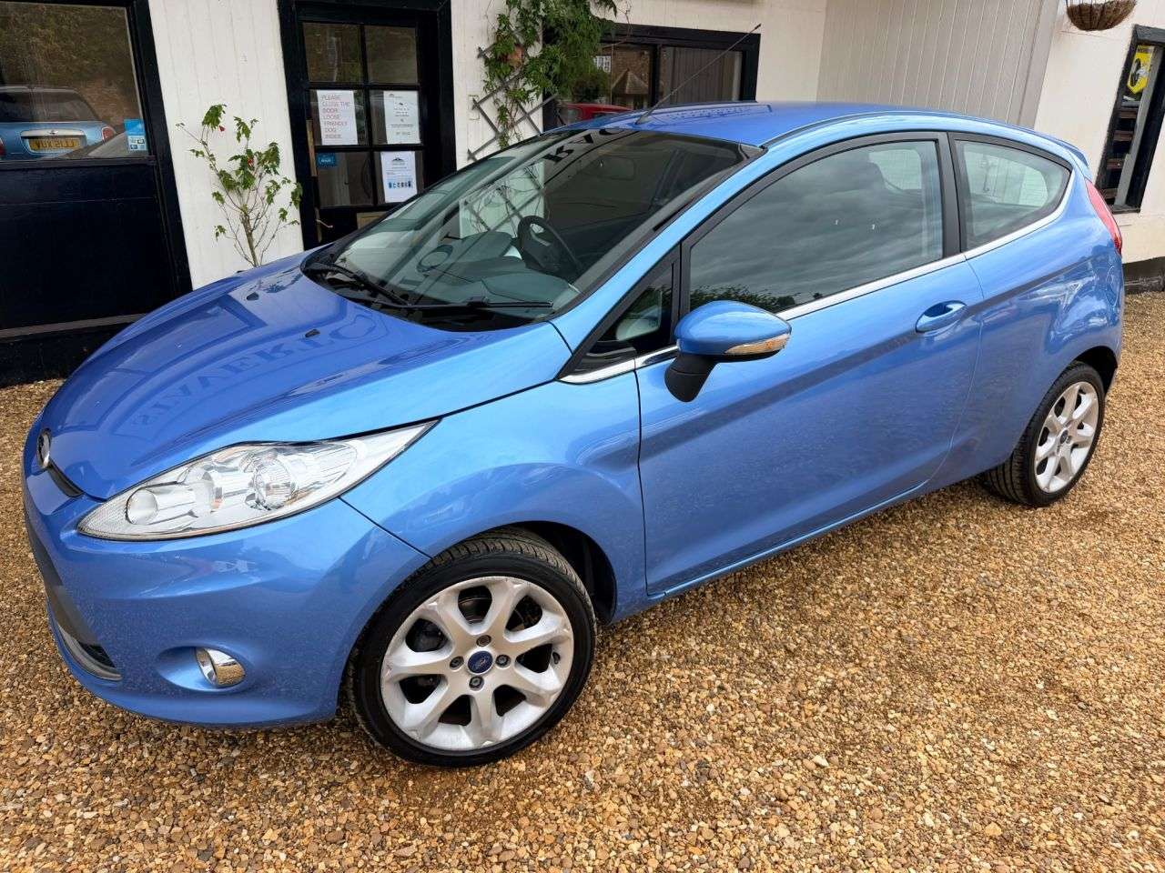 2010 FORD FIESTA 2010 FORD FIESTA