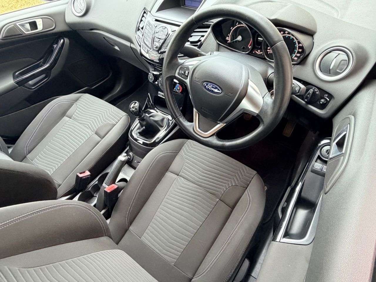 2015 FORD FIESTA 2015 FORD FIESTA
