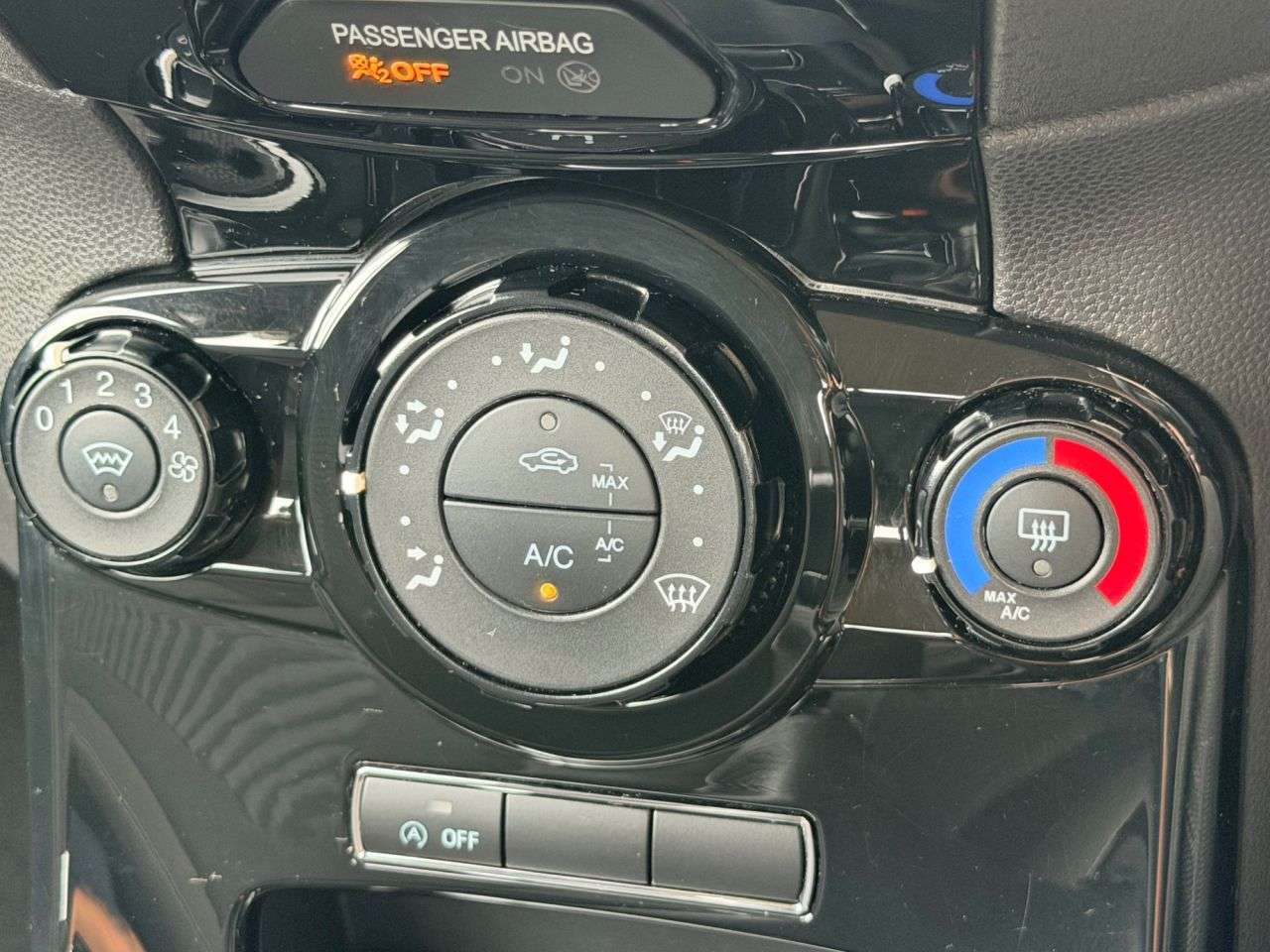 2015 FORD FIESTA 2015 FORD FIESTA