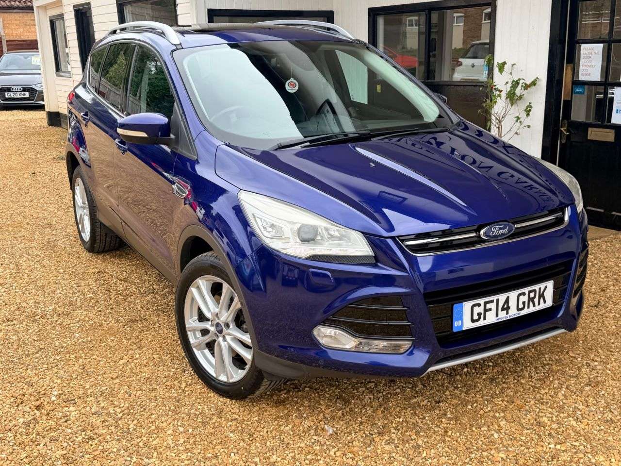 A 2014 FORD KUGA 2.0 TDCi Titanium X SUV 5dr Diesel Powershift AWD Euro 5 (163 ps) A 2014 FORD KUGA 2.0 TDCi Titanium X SUV 5dr Diesel Powershift AWD Euro 5 (163 ps)