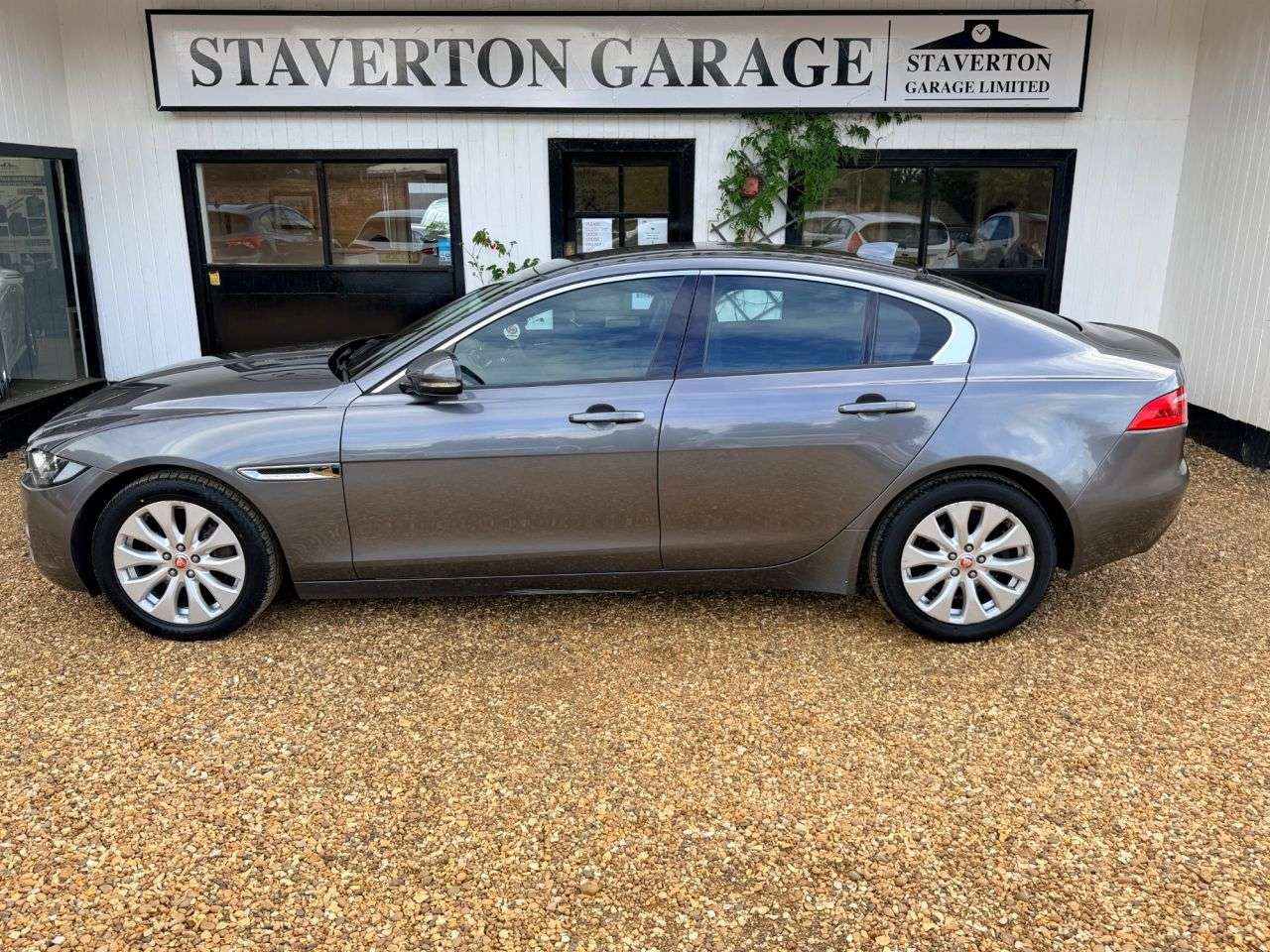 2018 JAGUAR XE 2018 JAGUAR XE