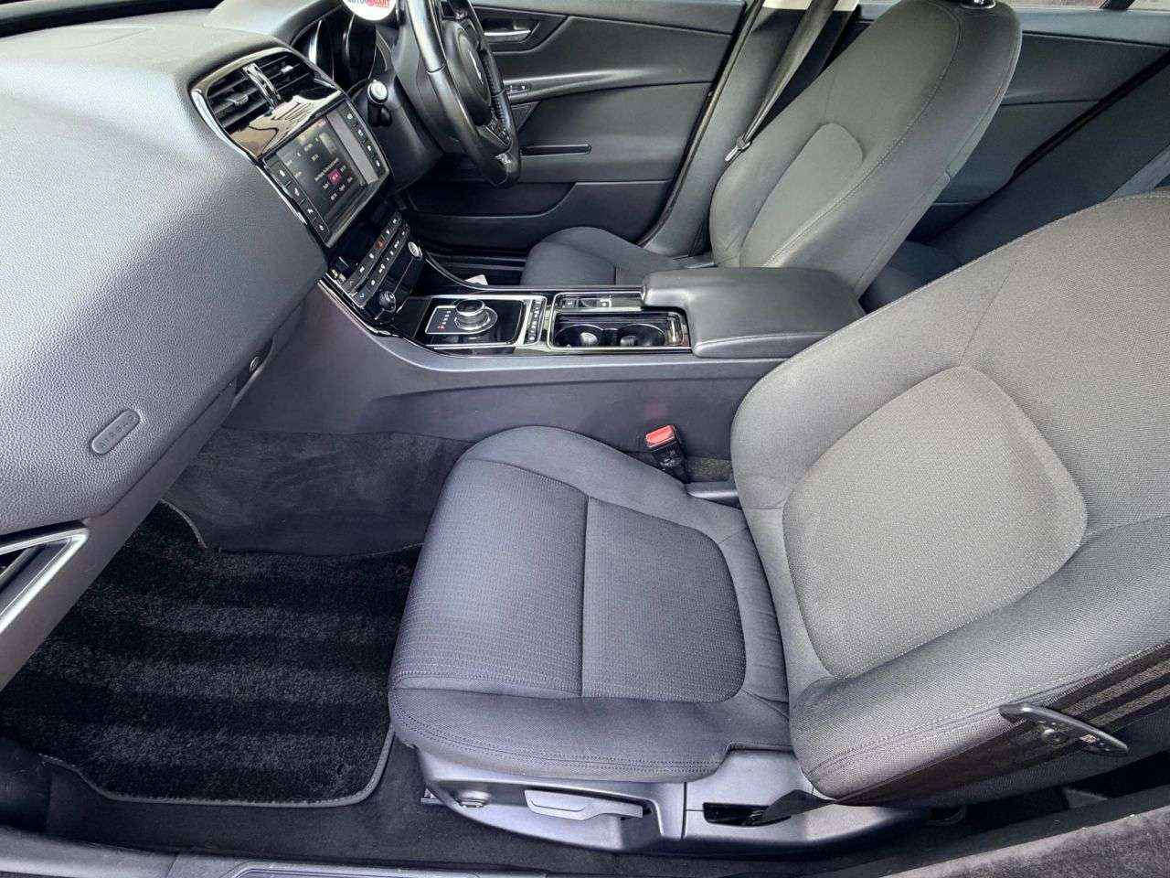 2018 JAGUAR XE 2018 JAGUAR XE