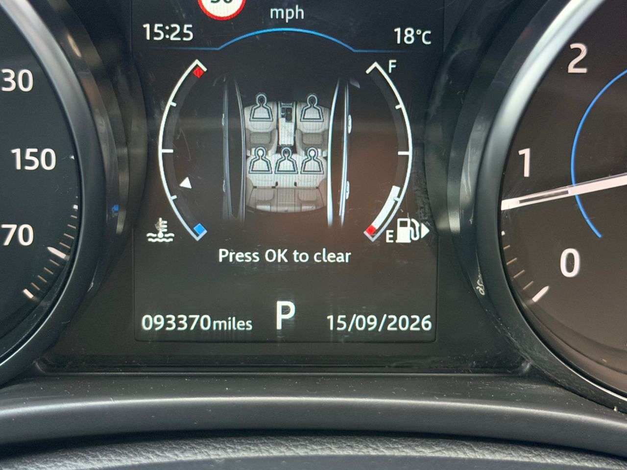 A 2018 JAGUAR XE 2.0d SE Saloon 4dr Diesel Auto Euro 6 (s/s) (163 ps) A 2018 JAGUAR XE 2.0d SE Saloon 4dr Diesel Auto Euro 6 (s/s) (163 ps)