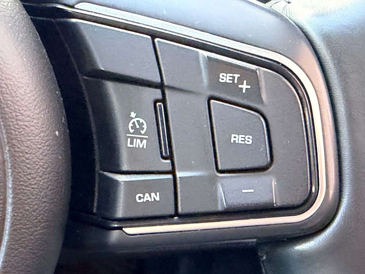 2018 JAGUAR XE 2018 JAGUAR XE